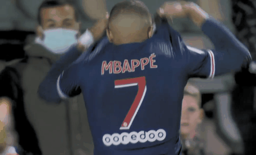 狼队防线改善主场迎战曼联，英超对决比分或1-1、2-2（狼队防守回暖主场对阵曼联，英超一战或以1-1或2-2告终）