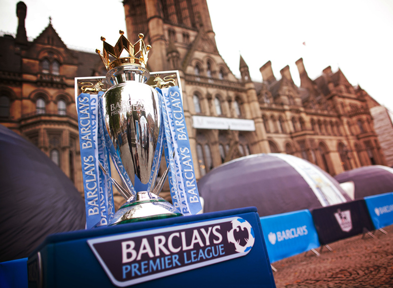 对阵都灵时的这粒任意球，至今仍让红黑军团球迷津津乐道（对都灵那记任意球，至今仍令红黑军团球迷回味无穷）