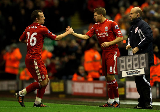 罕见！阿根廷球员骂梅西：没想到你是德保罗的跟屁虫（罕见一幕：阿根廷球员怒怼梅西，称其成了德保罗的跟班）